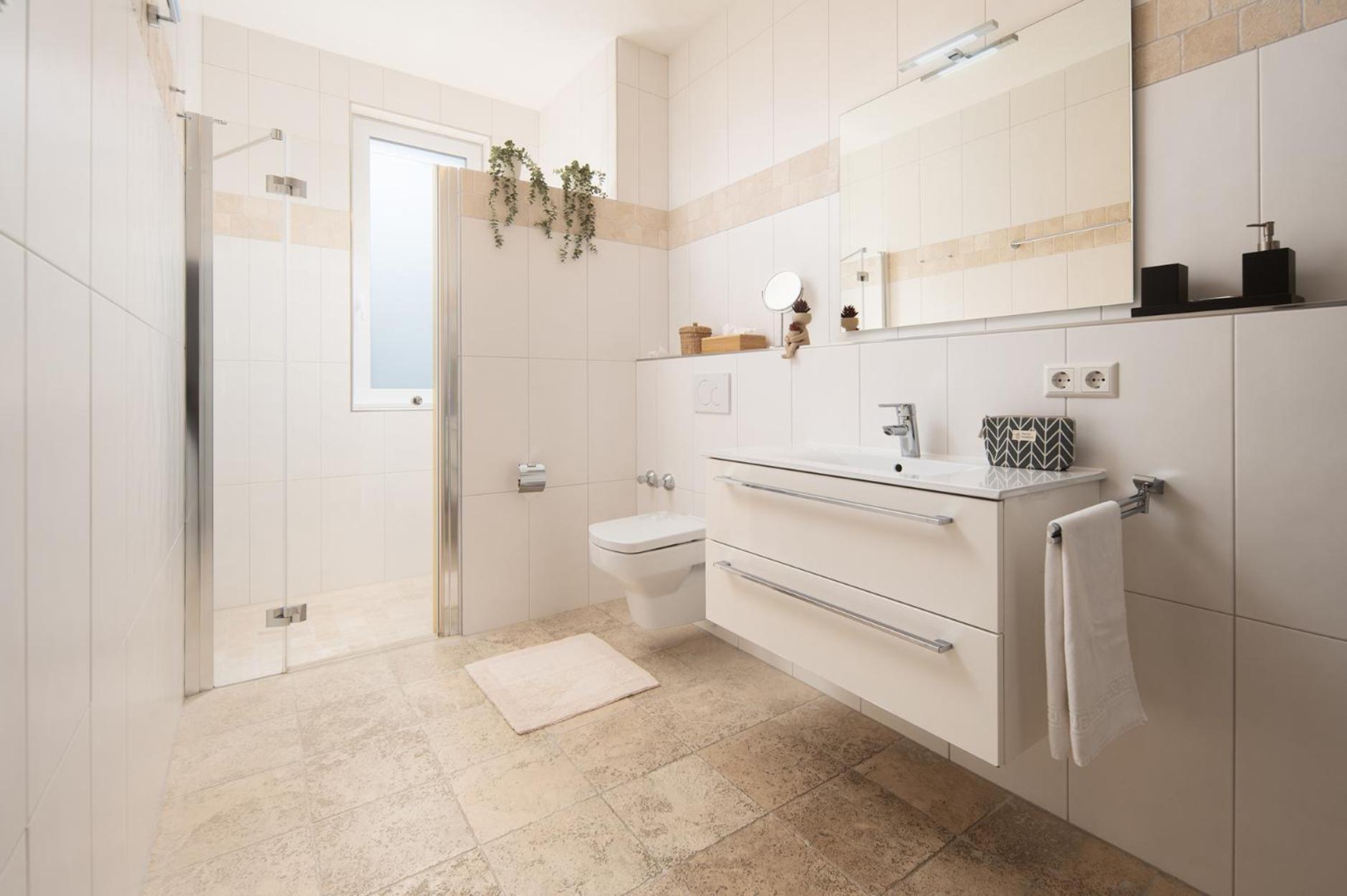 Hotel Vier Jahreszeiten Therme & Kliniken Bad Krozingen Naehe Freiburg & Schwarzwald Ideal Fuer Wellness Kur & Business Ausfluege 24H Check In- Wlan & Parken Gratis المظهر الخارجي الصورة